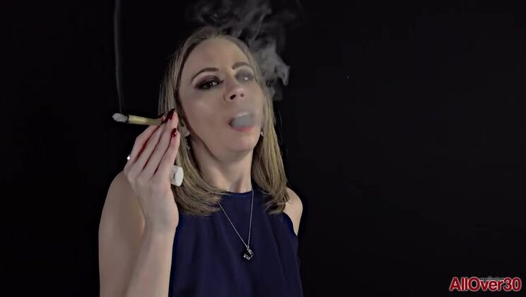 Norah Nova's Smoking Hot Solo