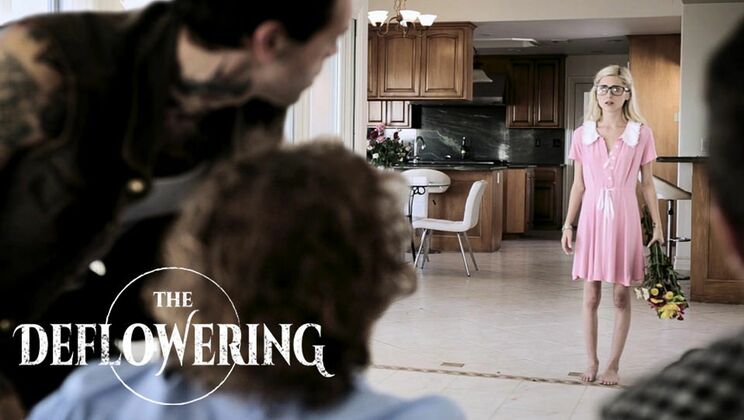 [PureTaboo] - Small but Slutty: Piper's Hardcore Test - Piper Perri - Johnny Goodluck - Mark Zane - Small Hands - Robby Apples