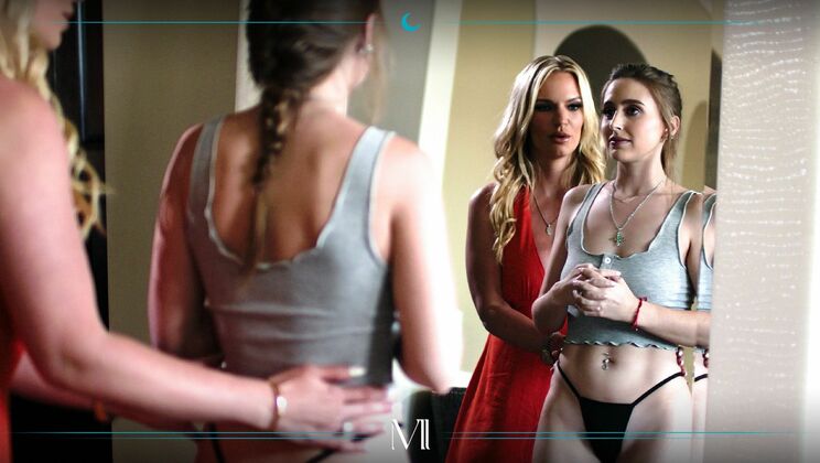 Rimming Ritual: Lesbian Fantasy