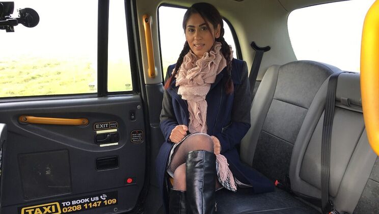 [FakeTaxi] - Cum on Tits Alert: Sahara Knite Gets Messy with John - John - Sahara Knite