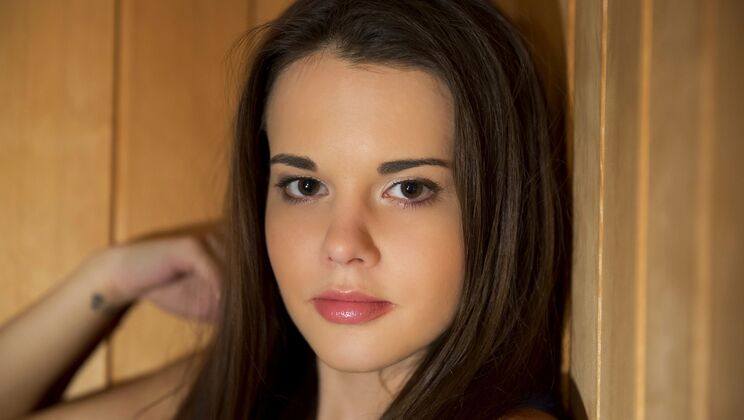 [Oldje] - Intimate Moments in the Sauna of Seduction