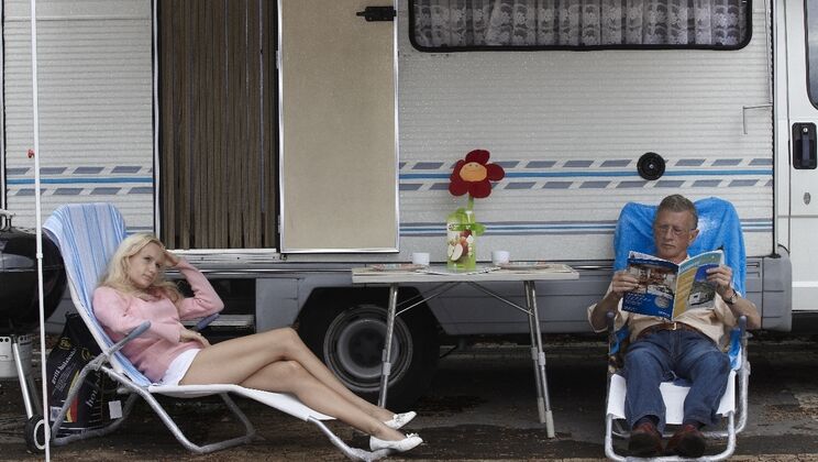 [Oldje] - The Horny Camping Chick - Scott - Welly