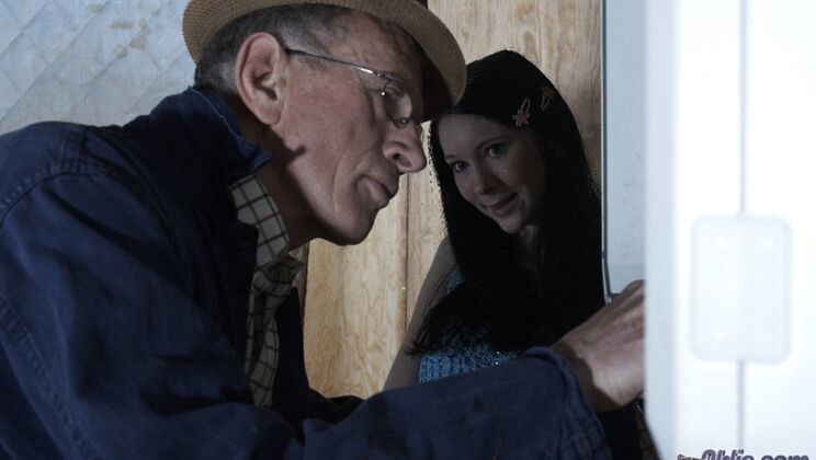 [Oldje] - Older Scott Tames Young Kattie's Pussy - Kattie Gold - Scott