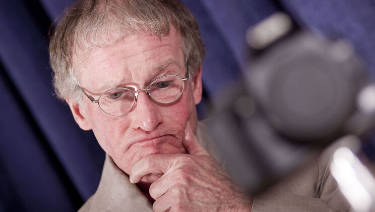 [Oldje] - Old Meets Young: A Photographer's Erotic Escapade - John - David - Grace Noel