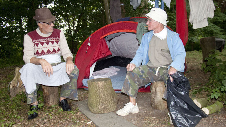 [Oldje] - Kissing for a Cause with John and David - John - David - Lora Summer