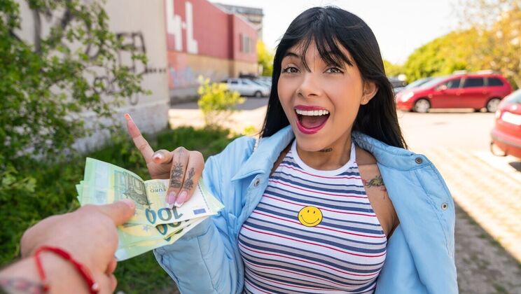 Cute Latina Athenea Rose Fucks Outdoors